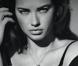 Adriana Lima dans son shooting pour Vigue Espagne