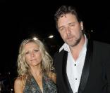 Cannes - Soirée Artsits for Peace and Justice, au VIP Room Palm Beach, le 20 mai 2010 : Russell Crowe et sa femme Danielle Spencer !<br />