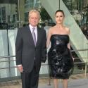 Catherine Zeta-Jones en met plein la vue... pour rendre hommage à son mari Michael Douglas !