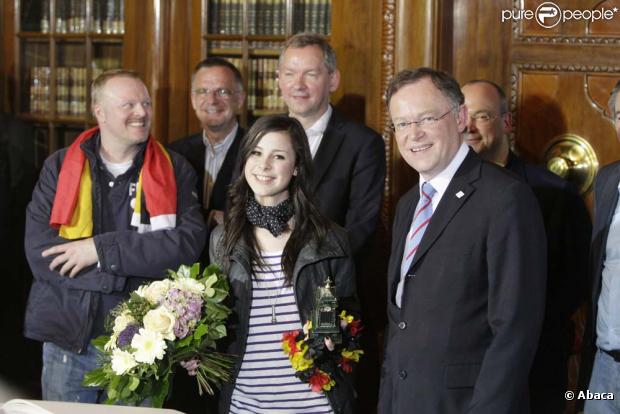 Retour triomphal de Lena Meyer-Landrut, gagnante de l'Eurovision 2010, à Hanovre, le 30 mai 2010 !