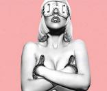 Christina Aguilera dénudée pour la promotion de son album Bionic.<br />