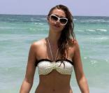 Whitney Port au soleil dans un bikini sexy, pour commencer l'été en beauté ! 