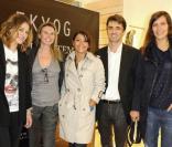 Emilie Dequenne, Emma de Caunes et Zoé Félix entourent l\'équipe d\'Ekyog lors de la soirée de lancement de la collection Capsule POUR LONGTEMPS d\'Ekyog et l\'inauguration de la 37e boutique le 17 juin 2010 au soir à Paris au 59 rue Bonaparte !<br />