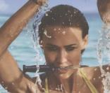 Nevena Dujmovic dans la nouvelle campagne de pub 2010 de la boisson anisée Pacific