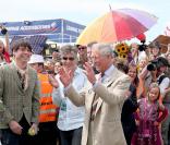 Le 24 juin 2010, le prince Charles était en visite sur les lieux du festival de Glastonbury !