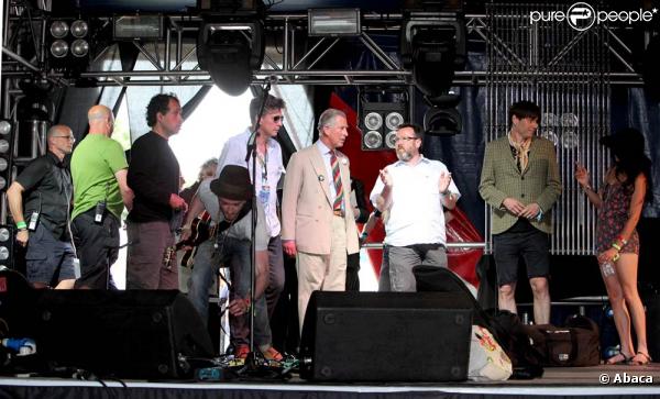 Le 24 juin 2010, le prince Charles était en visite sur les lieux du festival de Glastonbury !