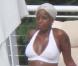 Pour la sexy Mary J. Blige, les vacances c'est Sea, Sun &... Tatoos !
