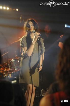 Camélia Jordana en concert au Studio SFR, le 24 juin 2010