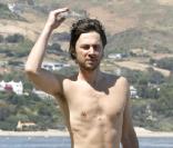 Zach Braff ou le corps d'un adolescent pré-pubère qui n'a jamais vu le soleil... 