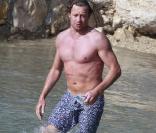 Simon Baker : encore un qui est plus sexy en costume... 