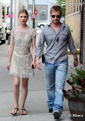 Clémence Poésy sur le tournage de Gossip Girl, le 12 juillet 2010 à New York