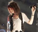 Charlotte Gainsbourg sur scène au Festival de Turin le 14 juillet 2010