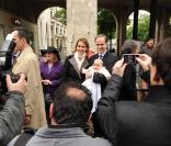 Jean de France, héritier de 40 rois qui ont fait la France, veut réimpliquer sa famille dans le débat public concernant l'intérêt national...