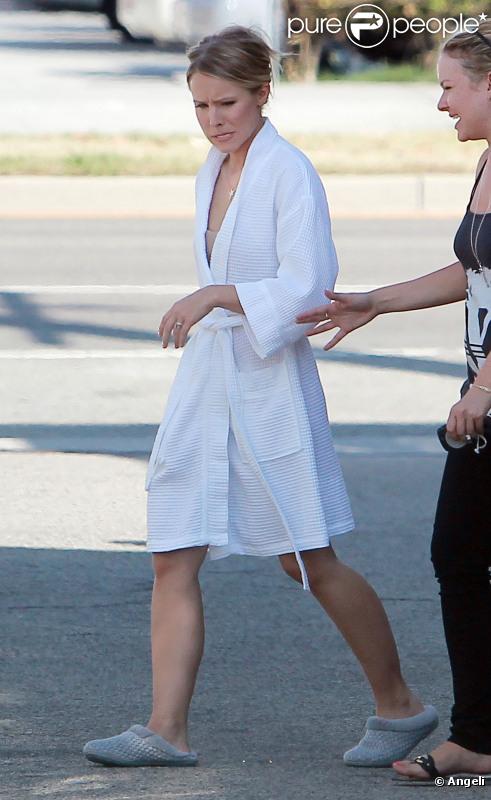 Kristen Bell sur un shooting pour une campagne qui lutte contre le cancer en juillet 2010 à Los Angeles