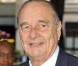 Jacques Chirac est incarné par Bernard Lecoq.