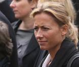 Anne-Sophie Lapix venue saluer son collègue
