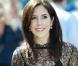 Mary de Danemark : Enceinte de jumeaux, ses rondeurs naissantes ne contrarient pas son style !