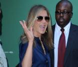 Jennifer Aniston se rend dans les studios d'enregistrement de l'émission Good Morning America à New York le 19 août 2010