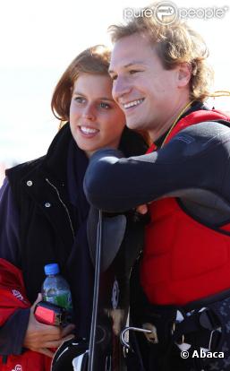 Beatrice d'York supporte son boyfriend Dave Clark lors du départ de sa traversée de la Manche en kitesurf. 24/08/2010