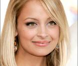  Nicole Richie et son fameux carré blond ! 
 &nbsp; 