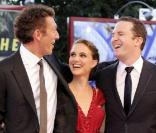 Vincent Cassel, Natalie Portman et Darren Aronofsky sur le tapis rouge de la 67e Mostra de Venise, à l'occasion de la cérémonie d'ouverture du festival, le 1er septembre 2010.