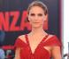 La belle Natalie Portman sur le tapis rouge de la 67e Mostra de Venise, à l'occasion de la cérémonie d'ouverture du festival, le 1er septembre 2010.