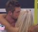 Stéphanie et Maxime s'aiment comme au premier jour ! Leur séparation dans deux maisons coupées l'une de l'autre leur sera-t-elle fatale ? 