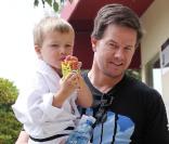 Mark Wahlberg et son fils 