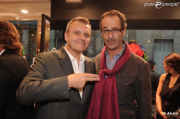 Jean-Charles de Castelbajac et Emmanuel de Brantes lors de l'ouverture de la nouvelle boutique Jean-Charles Castelbajac à Paris le 9 septembre 2010
