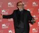 Le jury de la 67e Mostra de Venise, présidé par Quentin Tarantino, a décerné à Sofia Coppola le Lion d'Or pour le film Somewhere, porté par le duo d'acteurs Stephen Dorff-Elle Fanning. Alex de la iglesia a reçu le Lion d'argent. 