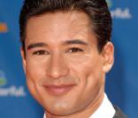 Mario Lopez pose lors des 62èmes Emmy Awards, qui se déroulaient à Los Angeles, le 29 août 2010 