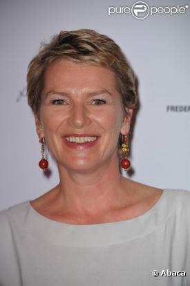 Elise Lucet au Par Coeur Gala à Paris le 20/09/10 