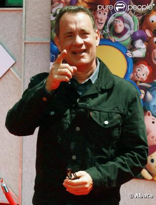 Tom Hanks travaille actuellement sur un projet de série télé et aurait recruté Joe Jonas (Jonas Brothers), selon ce dernier.  