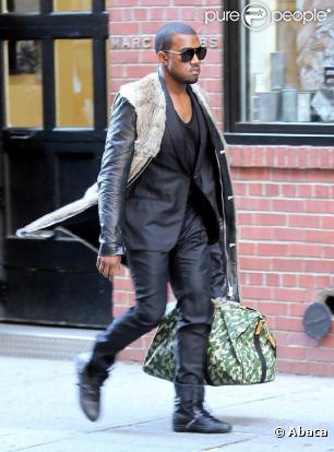 Kanye West et Selita Ebanks dans les rues de New York, sortent de l'hôtel Mercer