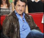 François Cluzet lors de l'enregistrement de l'émission Vivement Dimanche le 6 octobre 2010, diffusée le 10 octobre