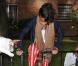 Willow Smith promène son chien à Manhattan, le 19 octobre 2010