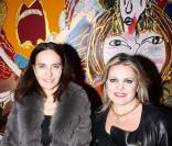 Nathalie Garçon et Isa Sator au vernissage d'Isa Sator au Virgin Café sur les Champs-Elysées à Paris, le 19 octobre 2010