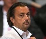 Henri Leconte tourne un nouveau numéro de  Voisins : vont-ils se mettre d'accord ?  pour TF1.