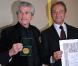 Claude Lelouch aux côtés de Bertrand Delanoë, à l'occasion de la remise de la médaille Grand Vermeil de la Ville de Paris, à l'Hôtel de Ville de Paris, le 26 octobre 2010.