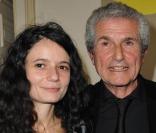 Claude Lelouch et sa fille Salomé, à l'occasion de la remise de la médaille Grand Vermeil de la Ville de Paris, à l'Hôtel de Ville de Paris, le 26 octobre 2010.