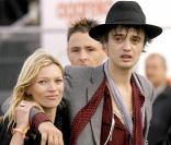 Pete Doherty a déclaré son amour à Kate Moss à travers un clip intitulé  Grace Wastelands et tourné chez lui ! Un choix romantique et rock'n'roll  !