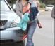 Jennifer Garner se rend à une fête d'anniversaire avec ses deux filles, Violet, 4 ans, et Seraphina, 1 an et demi, samedi 30 octobre, à Los Angeles.