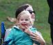 Jennifer Garner se rend à l'entraînement de football hebdomadaire de sa fille Violet, 4 ans, samedi 30 octobre, à Los Angeles. La fillette ne semble pas en très grande forme... Qu'est-ce qui la tracasse ? 