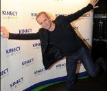 Samuel Etienne à l'occasion du lancement de la nouvelle console Kinect pour Xbox 360 au VIP Room à Paris, le 9 novembre 2010