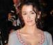 Jenifer en robe longue et chignon au midem de Cannes pour les NRJ music awards en 2005. Un look toujours aussi bohème avec une touche d'élégance.