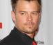 Josh Duhamel, qui sera le 8 décembre sur nos écrans à l'affiche de  Bébé mode d'emploi , ne manque jamais d'élégance sur tapis rouge...