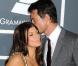 Josh Duhamel, qui sera le 8 décembre sur nos écrans à l'affiche de  Bébé mode d'emploi , ne manque jamais d'élégance sur tapis rouge, ici au bras de sa femme Fergie...