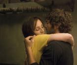 Kristin Scott Thomas et Pio Marmaï dans le film Contre toi de Lola Doillon