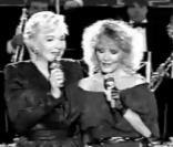 Line Renaud et Petula Clark en duo - Bal aux Baléares