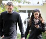 Ben Affleck et Jennifer Garner visitent une maison dans un quartier éloigné de Los Angeles le 23 novembre 2010. Un déménagement prévu ?